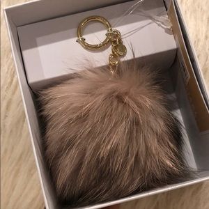 Michael Kors Fur Pom Pom Soft Pink